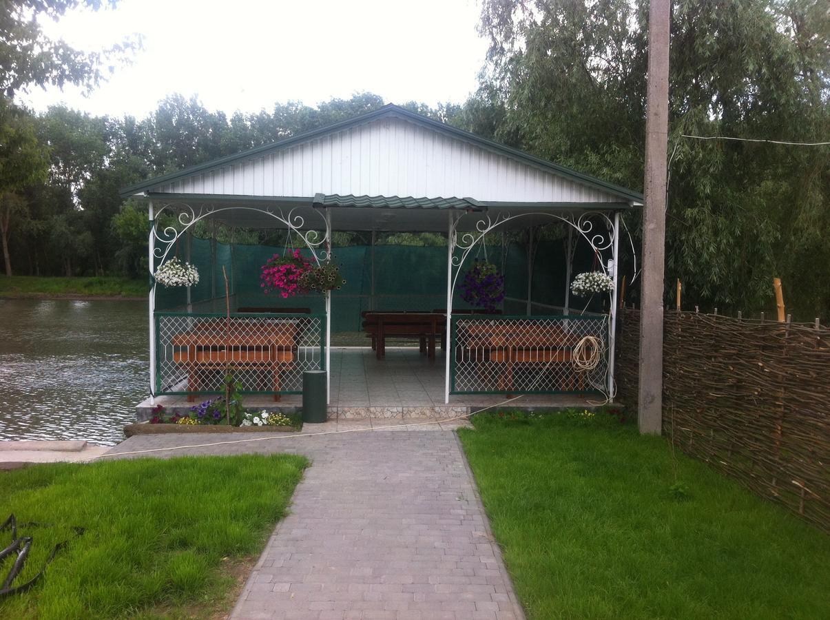 ホテル Рыбное Место Troitskoye エクステリア 写真